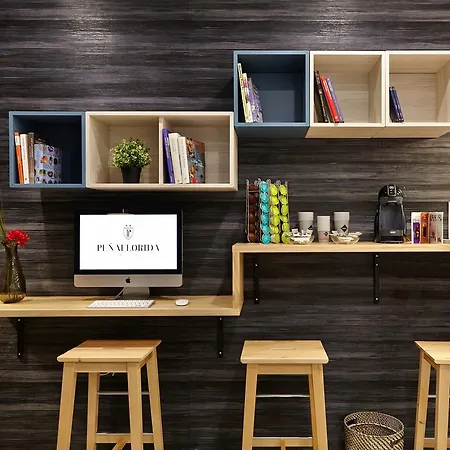 Penaflorida בית הארחה