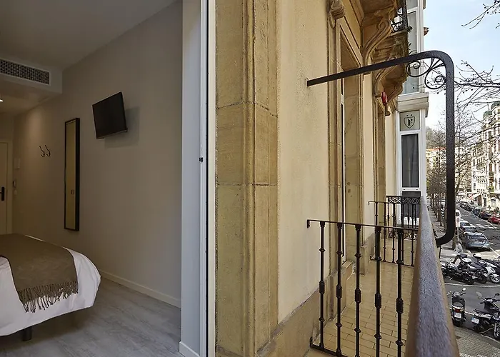 Πανσιόν Penaflorida 2*